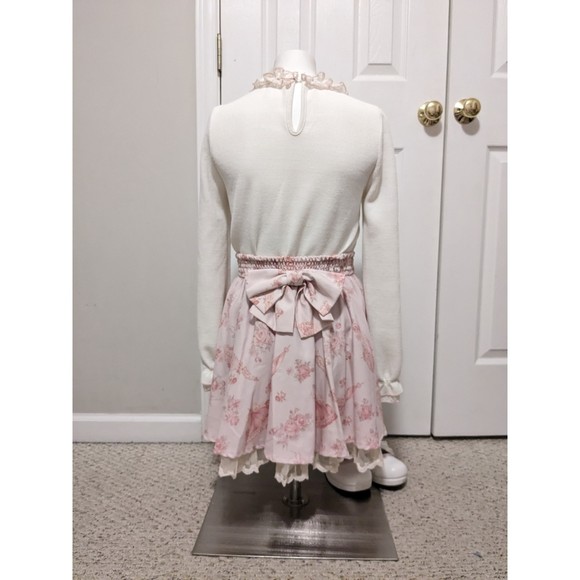 Liz Lisa parasol sukapan (skort, skirt with built in shorts) in pink - Picture 5 of 7
